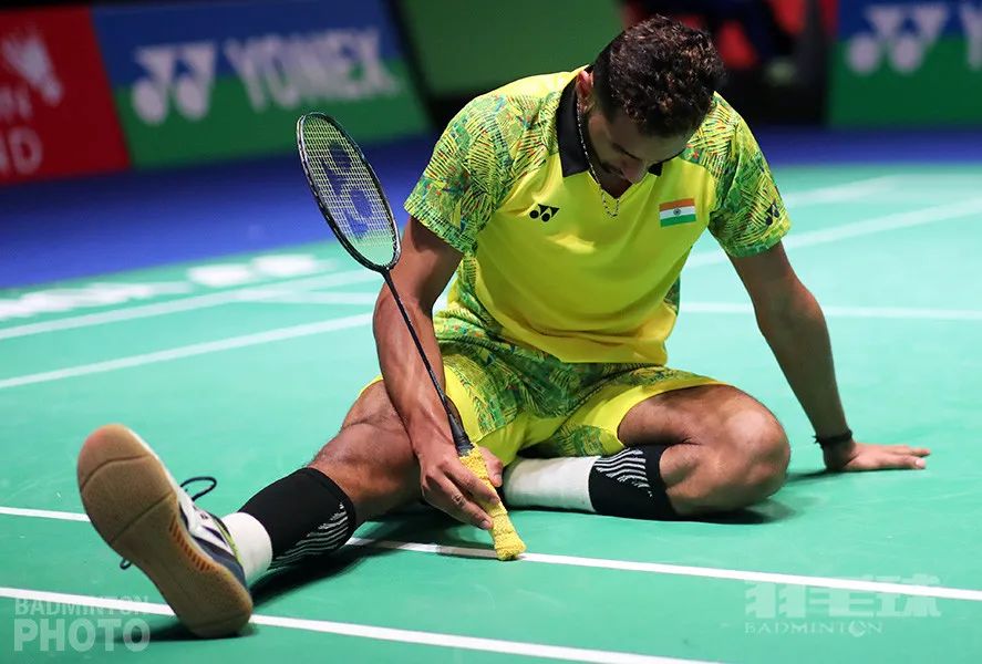 打球后大脚趾淤青，国羽队医建议从三方面考虑原因