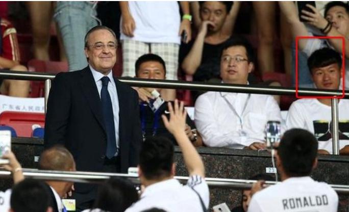 因坚持留洋被嘲讽四年，如今他成为中超球队头号射手，还入选国足