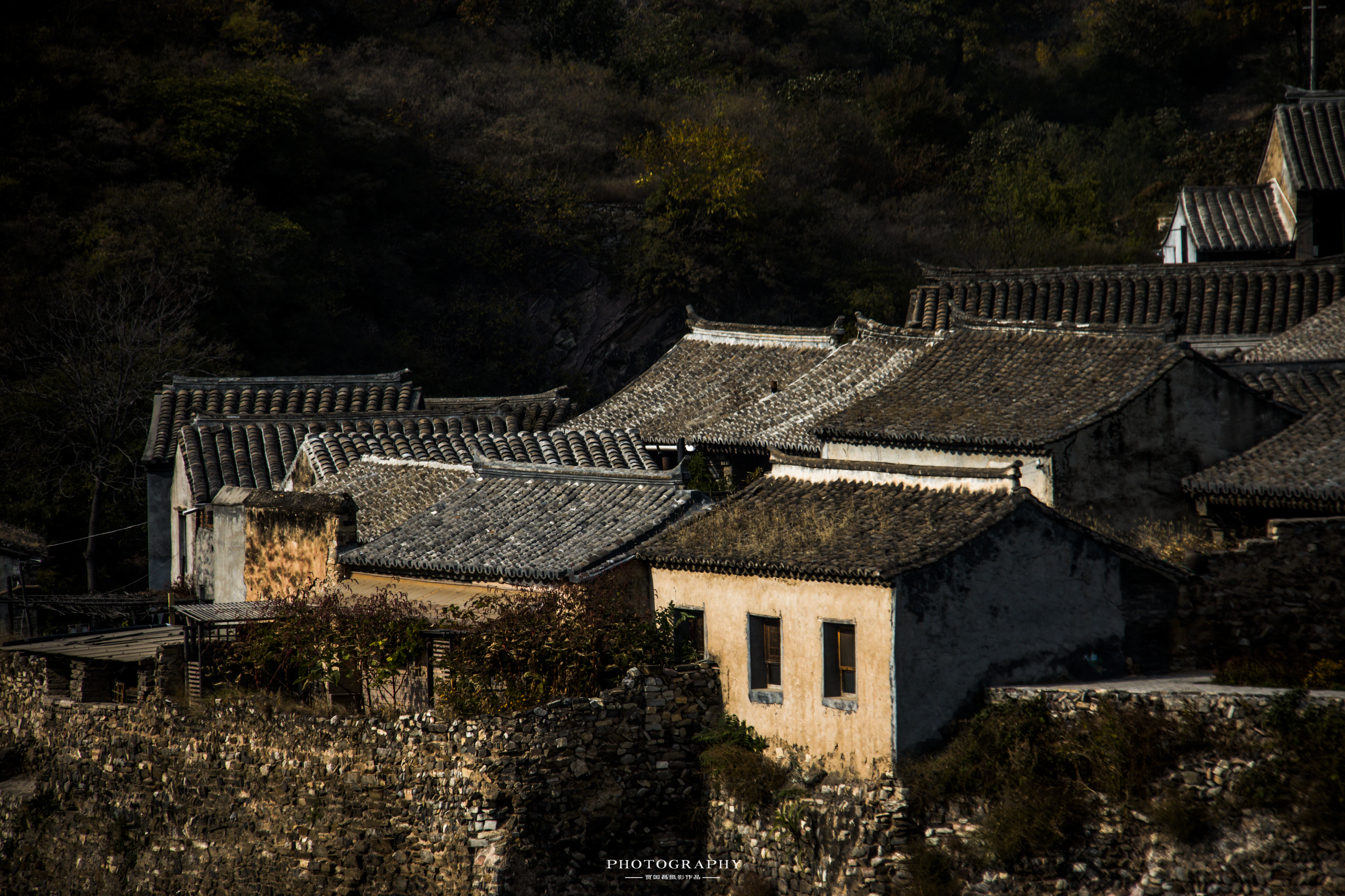 哪里可以拍爨底下村全景,美丽的爨底下村