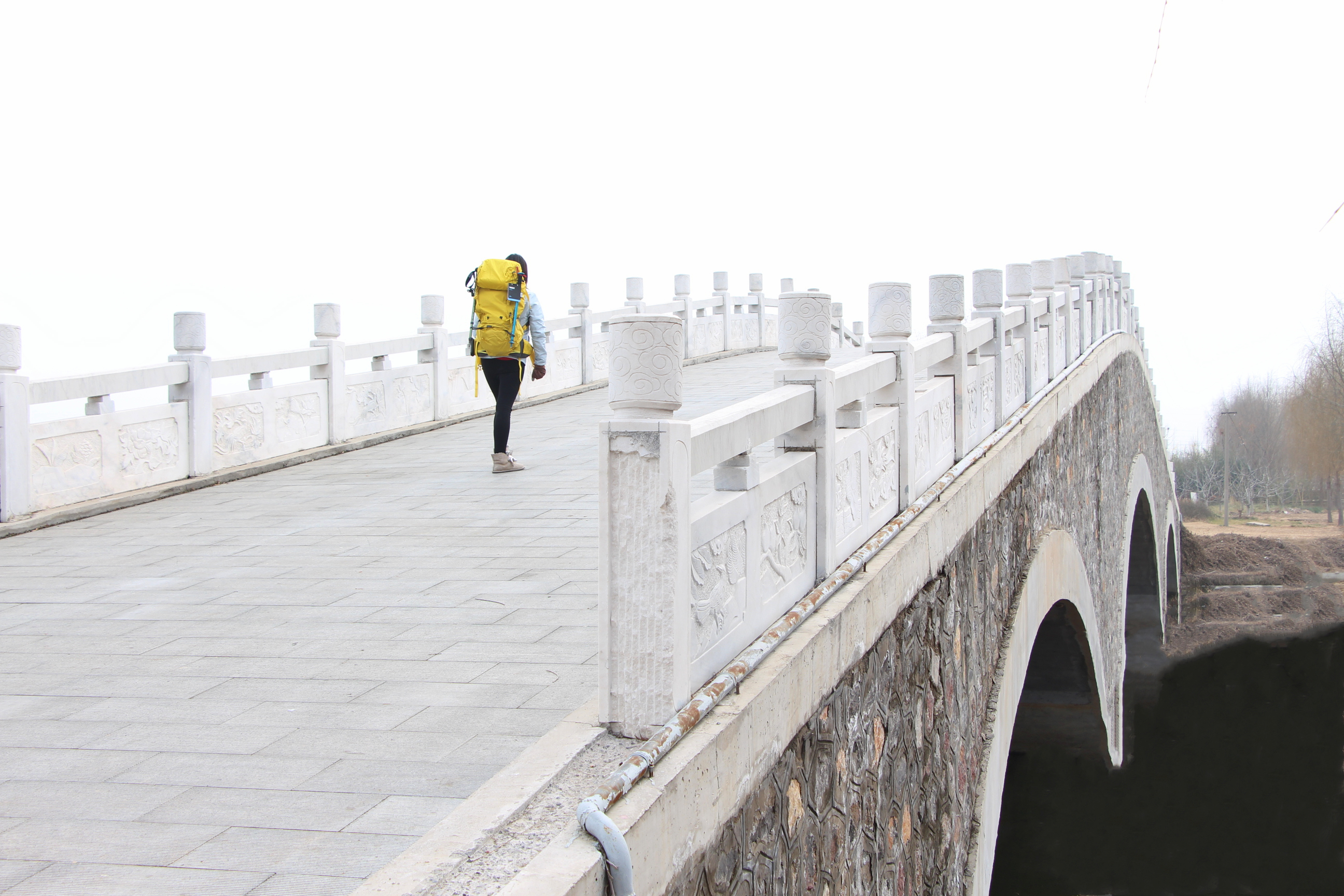 一包多用的旅行包,一包两背的旅行包