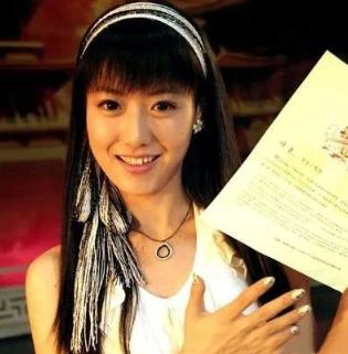 *冰白**：以为遇到真爱，结果惨遭骗婚？离异有女再婚难，她却不信邪