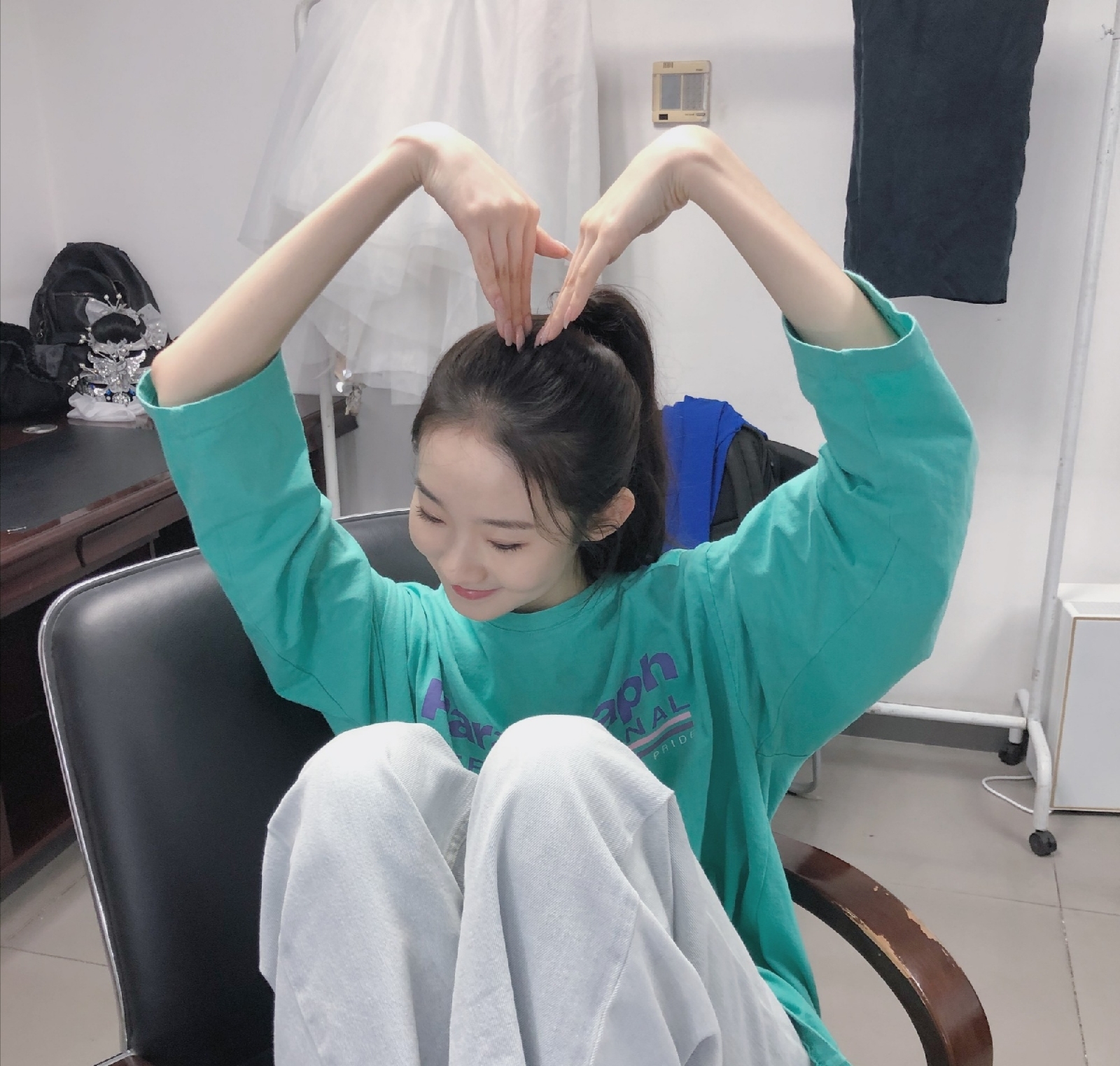 张艺凡芭蕾比赛视频,张艺凡新生舞台