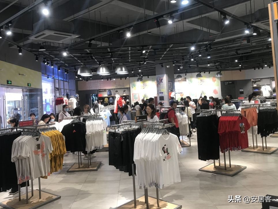 商业地产观察：奥特莱斯们的“折”学，会打败购物中心吗？