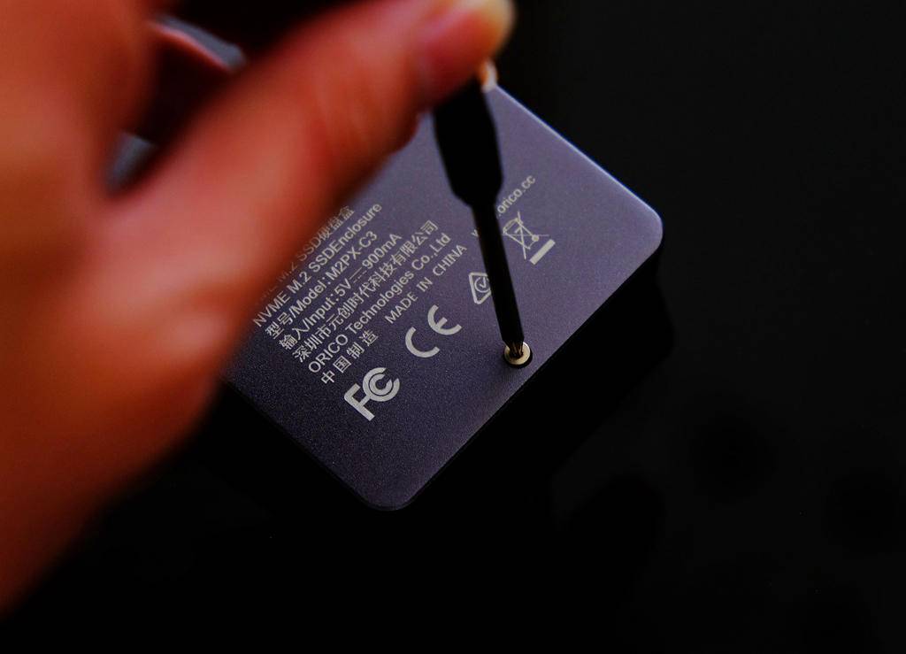 m.2固态硬盘有必要加散热马甲吗,m.2固态硬盘发热严重正常吗