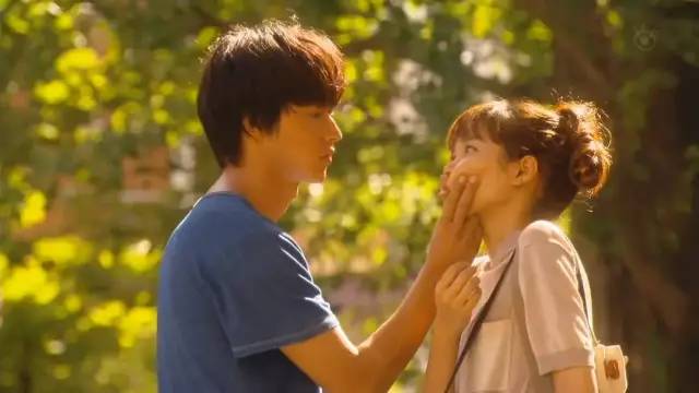 怎么让身边的男生喜欢上自己,如何让所有男生都喜欢你