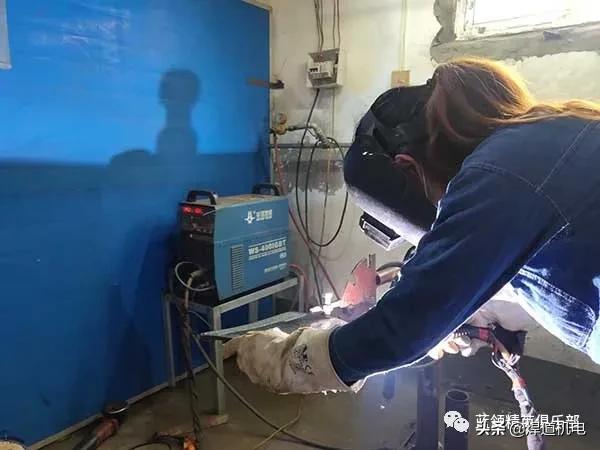 女生学的焊工,焊工好学吗女人学焊工好学吗