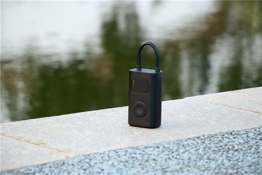 米家充气宝给气垫床充气,米家充气宝另类用途