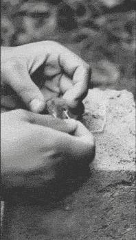 去按脚碰到前女友，怎么化解尴尬