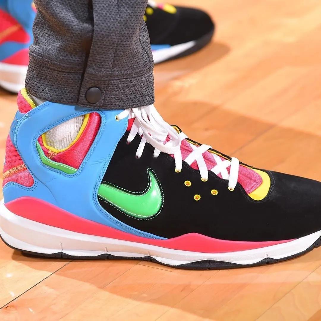 塔克谈最有意义的球鞋,pj塔克上脚最便宜的球鞋