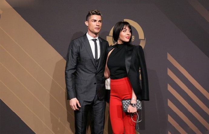 C罗求婚成功啦!乔治娜的“柜姐”逆袭之路,比王漫妮要成功得多