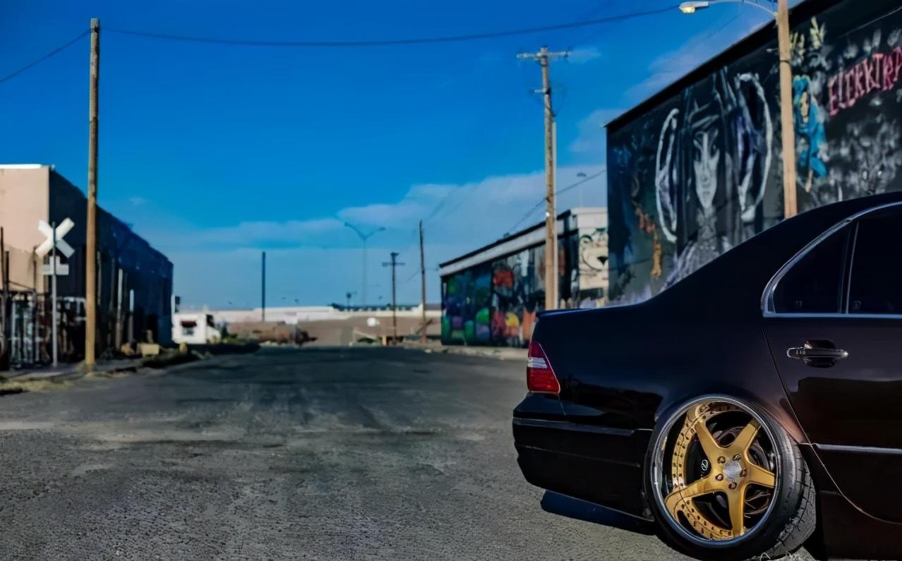 地面游艇の大王雷克萨斯LS430