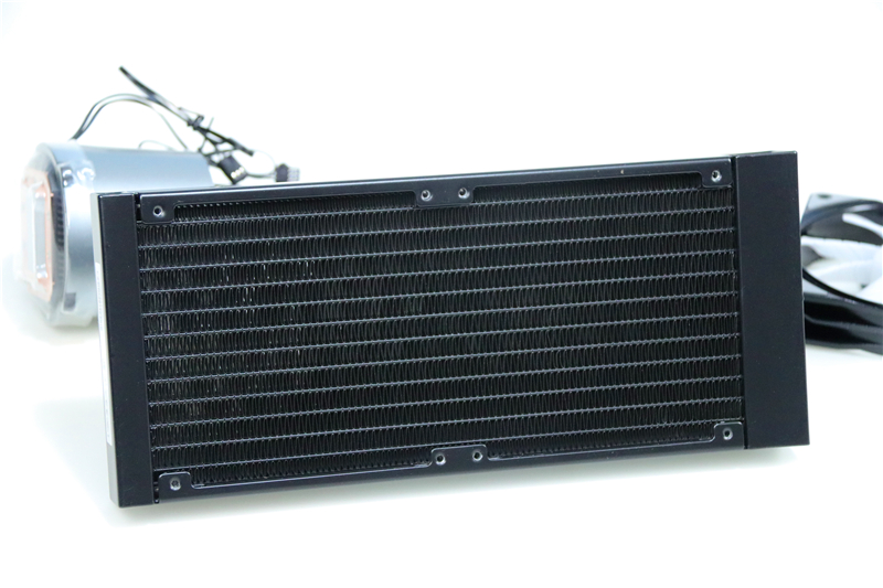 九州风神冰堡垒青春版水冷,九州风神玄冰55机箱配风扇