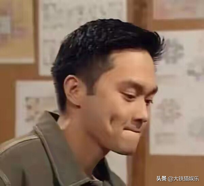 有酒窝的“大叔”只服这4位,不仅笑起来甜,辨识度高,还特耐老