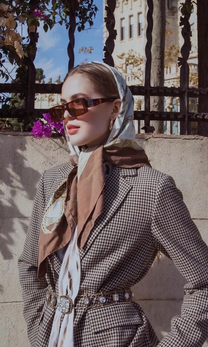 保暖又柔和的围巾系法很有气质哦,围巾保暖时尚的系法