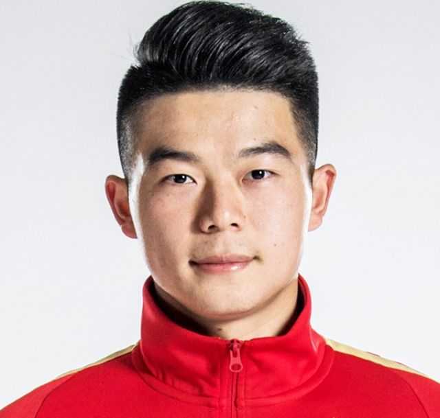 恒大外租小将年薪2700万？胡睿宝回应：有人为赚稿费捏造事实