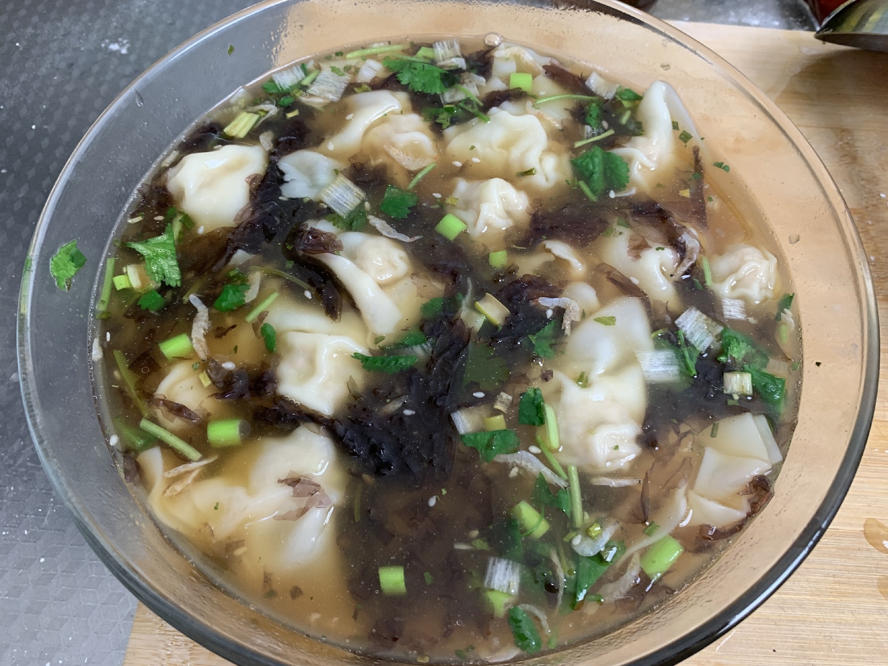 包饺子的肉馅该怎么调不散,包馄饨和饺子慢动作包法