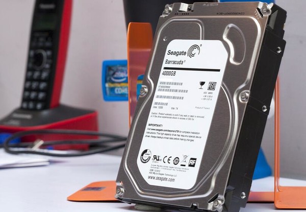 固态硬盘哪种的好一点耐用些,三种固态硬盘最佳选择