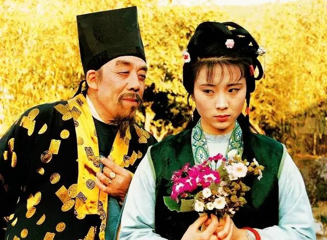 红楼梦里的焦大说了什么,红楼梦第七回焦大忠不忠