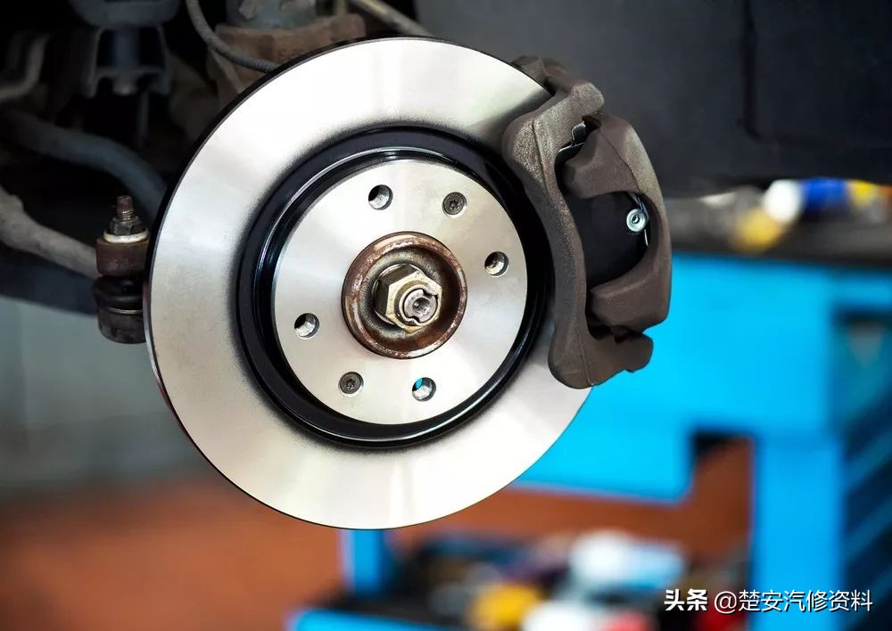 奔驰glc260刹车尖叫异响解决方法,宋plusdm-i低速刹车异响解决办法