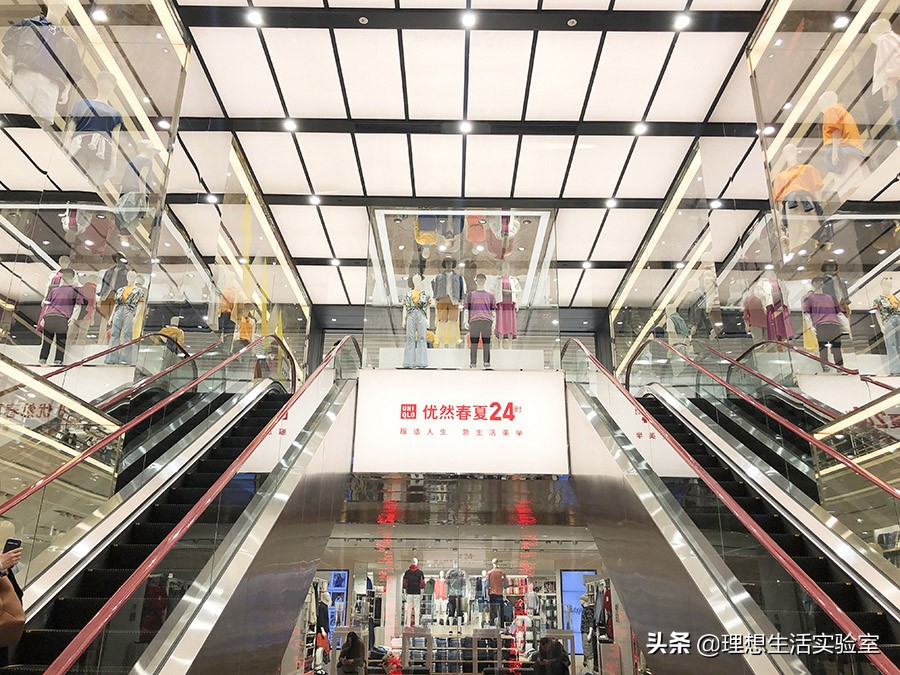 优衣库全球发售,优衣库全球旗舰店秋装