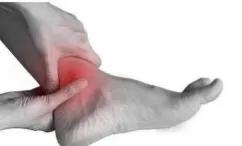 脚扭时听到嘎嘣一声响,脚扭了嘎吱一声