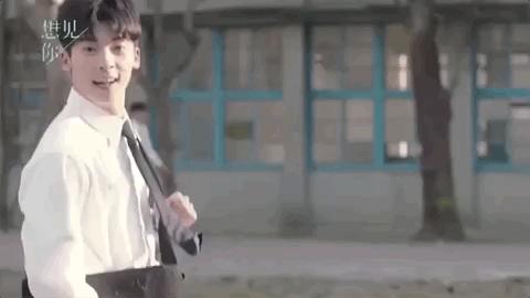 你年少时的白月光是怎么样的,你年少时的白月光怎么样了