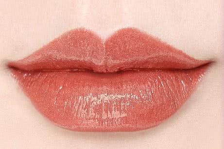 金属质感口红,涂出来是金色的闪耀口红