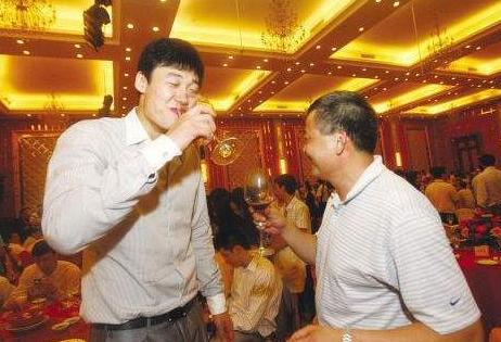 cba运动员易建联,cba易建联广东队