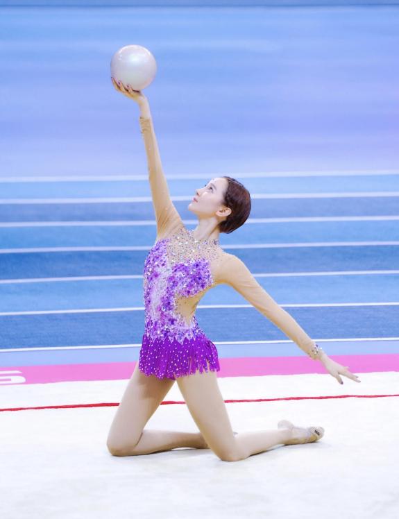 曝陈小纭旧照于小彤,于小彤陈小纭照片图文