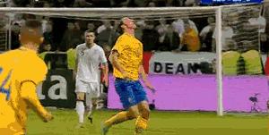 02世界杯里瓦尔多倒钩,足坛十大过人必杀技