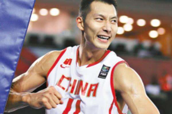 易建联身体素质亚洲第一有多恐怖,易建联国际赛最尴尬的一场