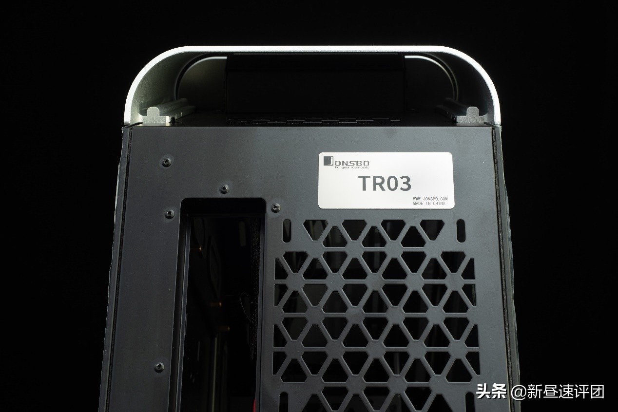 乔思伯tr03机箱多少钱,乔思伯tr03分体水冷装机