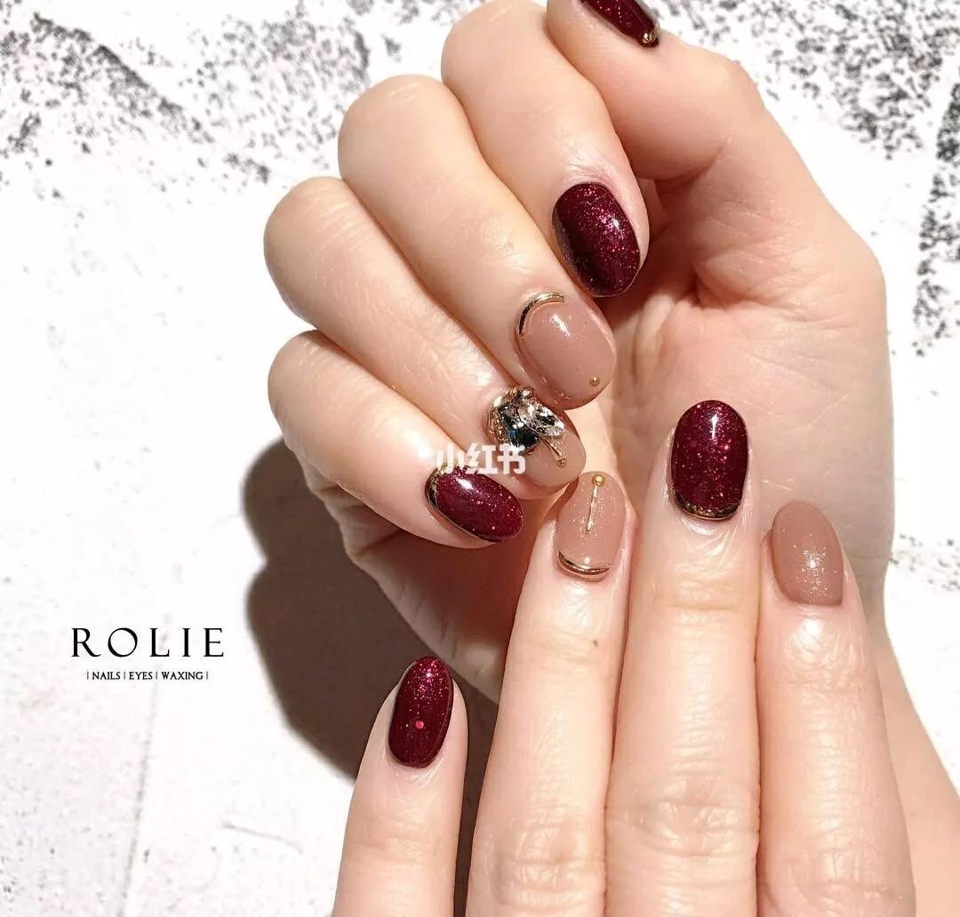 红色系单品搭配技巧,红色系单品怎么搭配好看