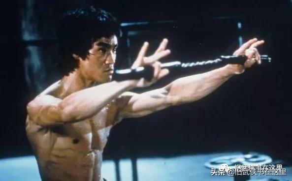 李小龙死亡的游戏原作,李小龙死亡游戏故事