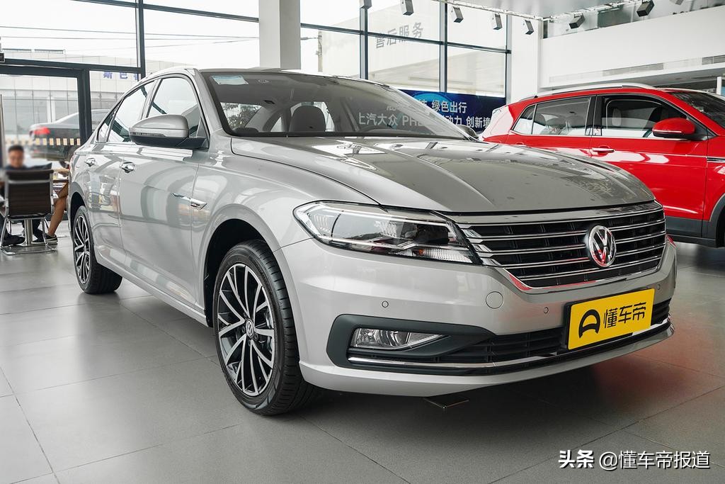 大众凌渡和大众朗逸哪一个空间大,新款朗逸最低价格