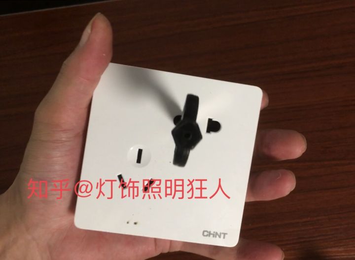 开关插座各品牌测评,开关插座十大名牌哪款性价比高