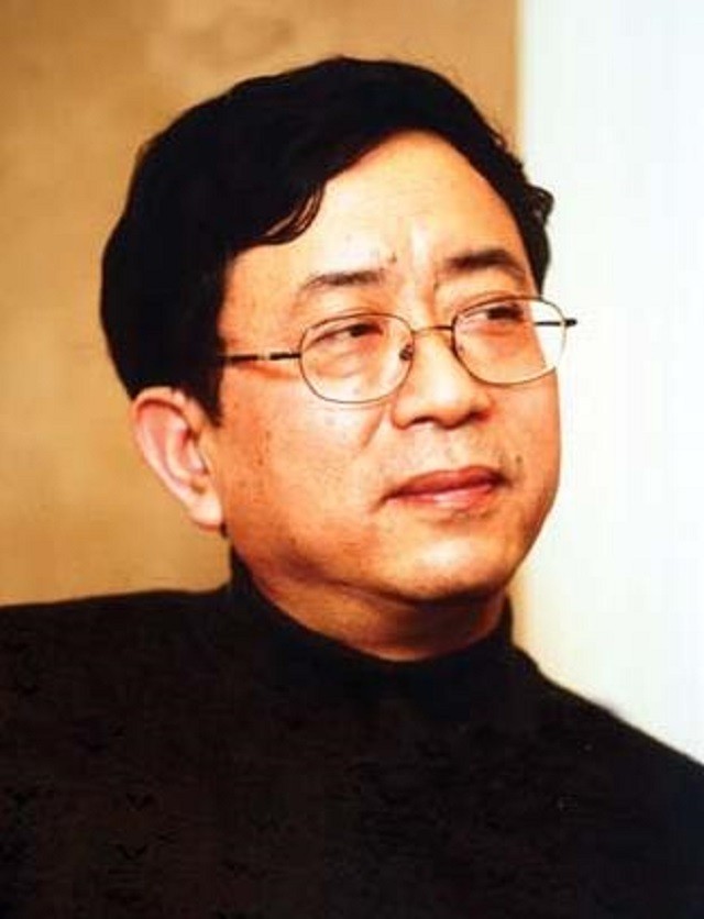 余秋雨抛弃糟糠是真的吗,余秋雨到底怎么样了