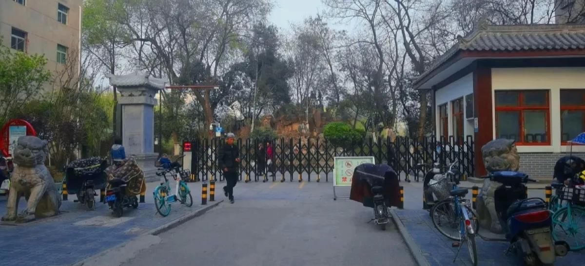 西安莲湖公园要门票吗,西安莲湖公园历史