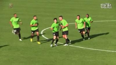 15岁进国家队足球,15岁踢上恒大一线队他到底有多牛