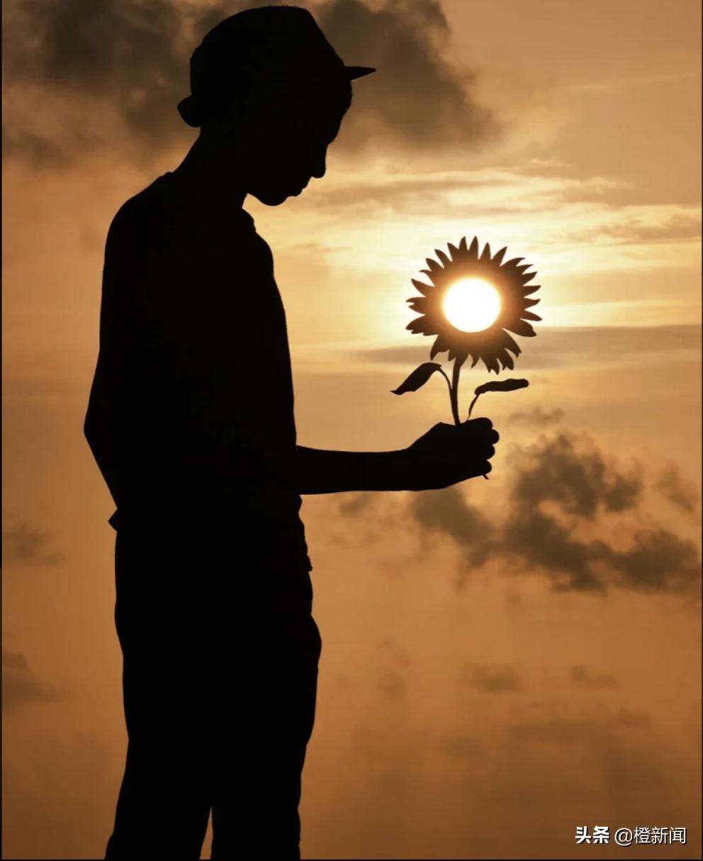 超强日落照，将太阳当足球踢？自学成才的摄影师