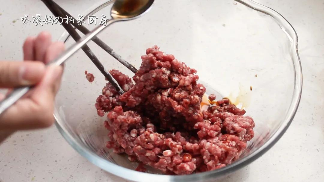 全民热爱的小笼包，肉馅浓香，皮不塌陷的秘密就在这个视频里