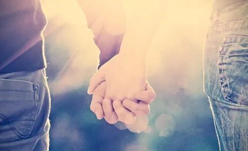 用真心谈恋爱是不是智商会变低,怎么感觉一谈恋爱智商就变低了