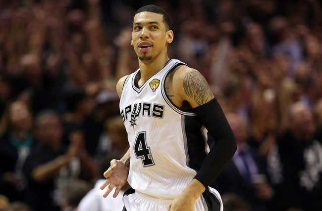 丹尼格林实战三分,丹尼格林追分