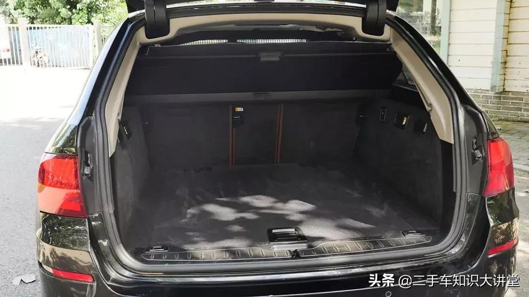 同样的价位买宝马5系还是奔驰e,最新款宝马5系值得买吗