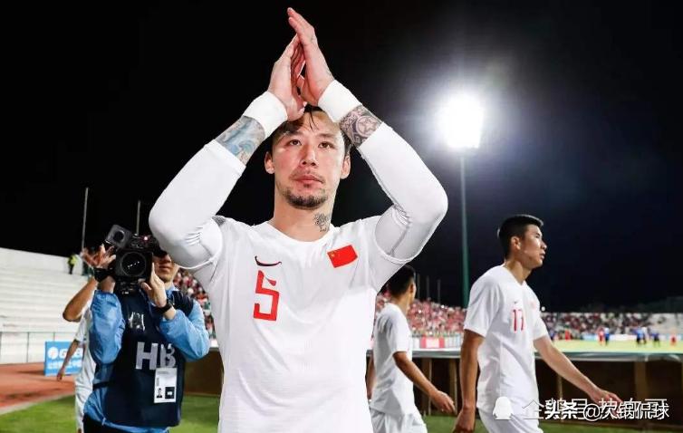 中国足球这10年解读,中国足球囧态