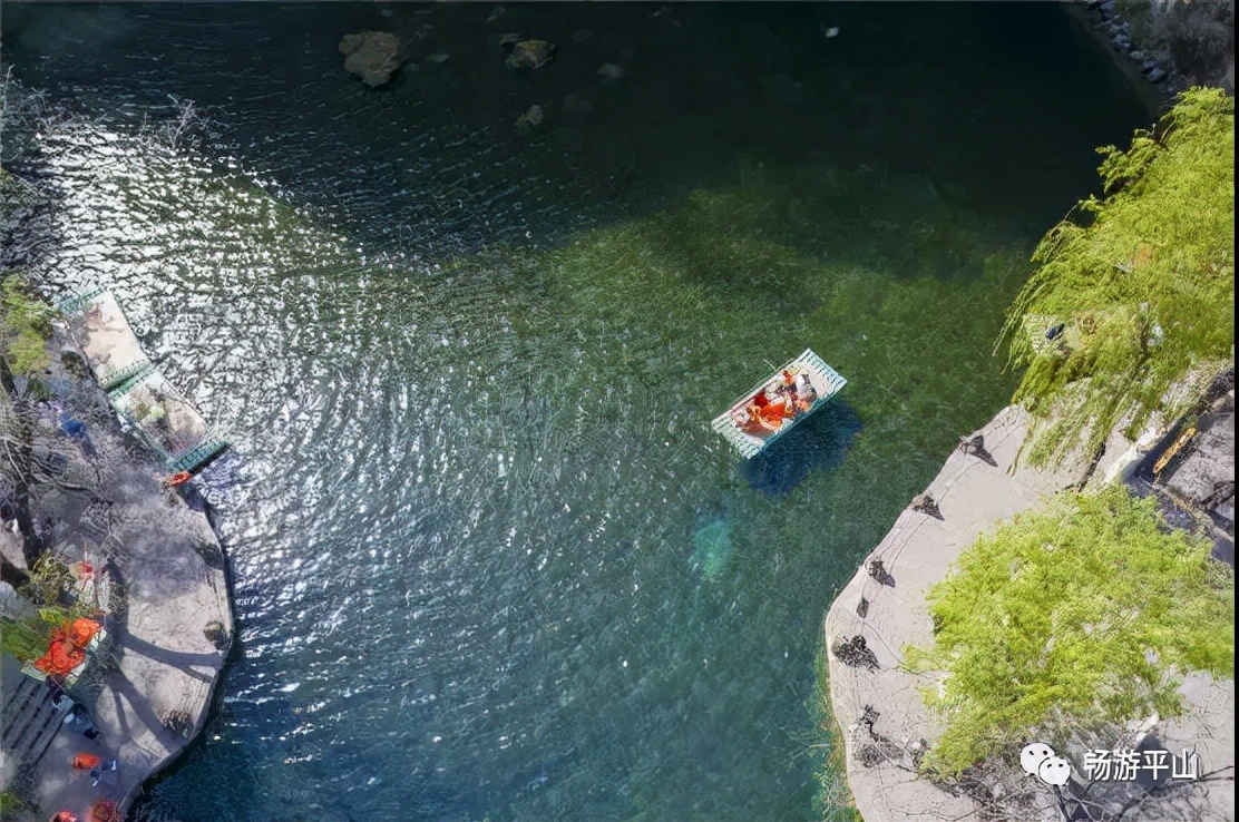 九月季落，又是一秋，平山沕沕水撑起整个初秋的颜值