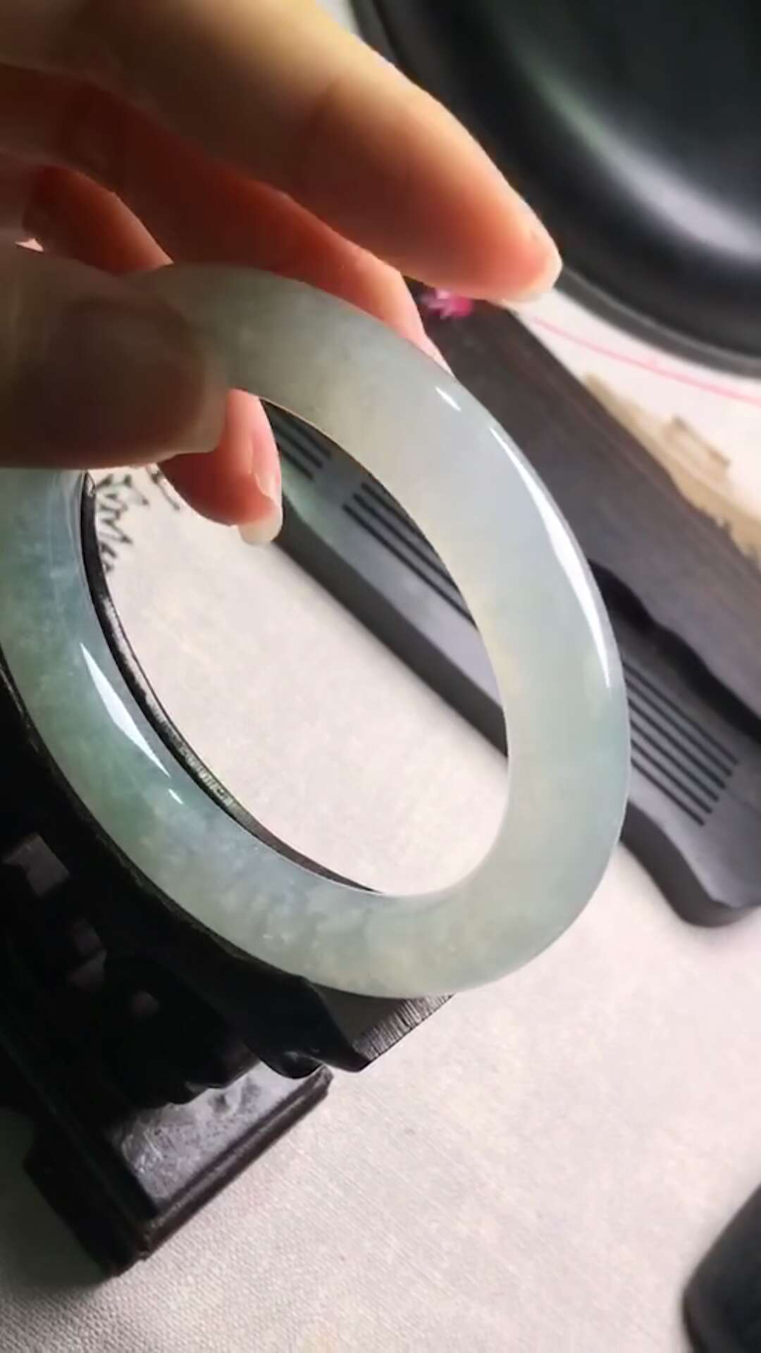 5000元糯种翡翠手镯,5000可以买到什么翡翠手镯