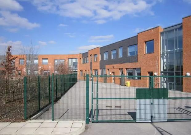 为什么加拿大鹅羽绒服这么贵,国内什么羽绒服能媲美加拿大鹅