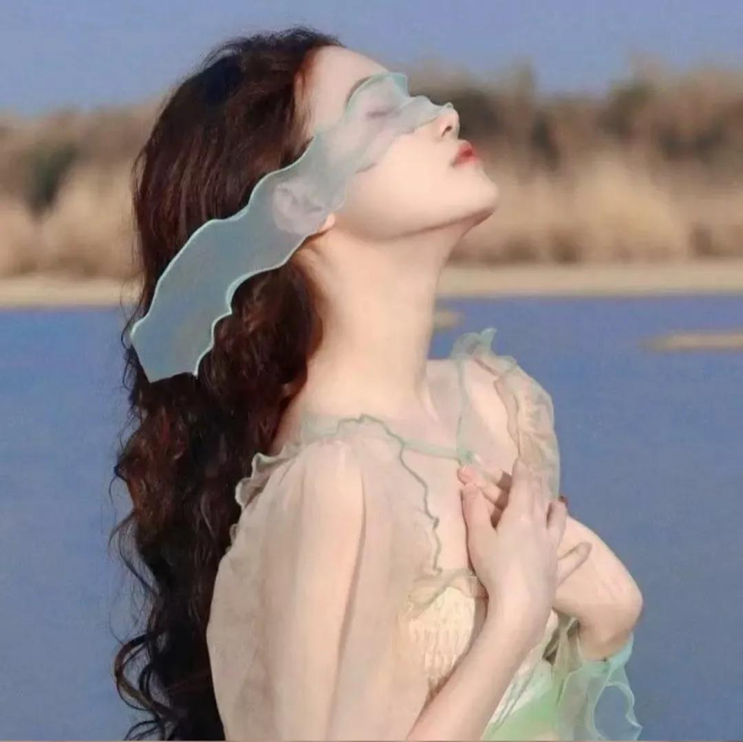 姐妹头像动漫一左一右,头像姐妹两人一左一右