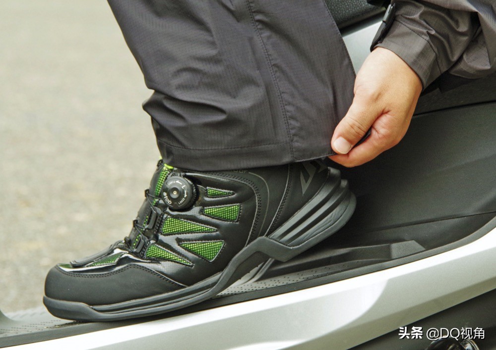 摩托长途骑行装备必备清单,雨天长途骑行摩托车注意事项